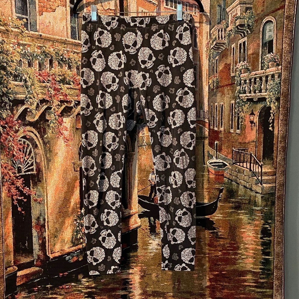3 for$15 Skull Patterned Black and White Women’s Leggings